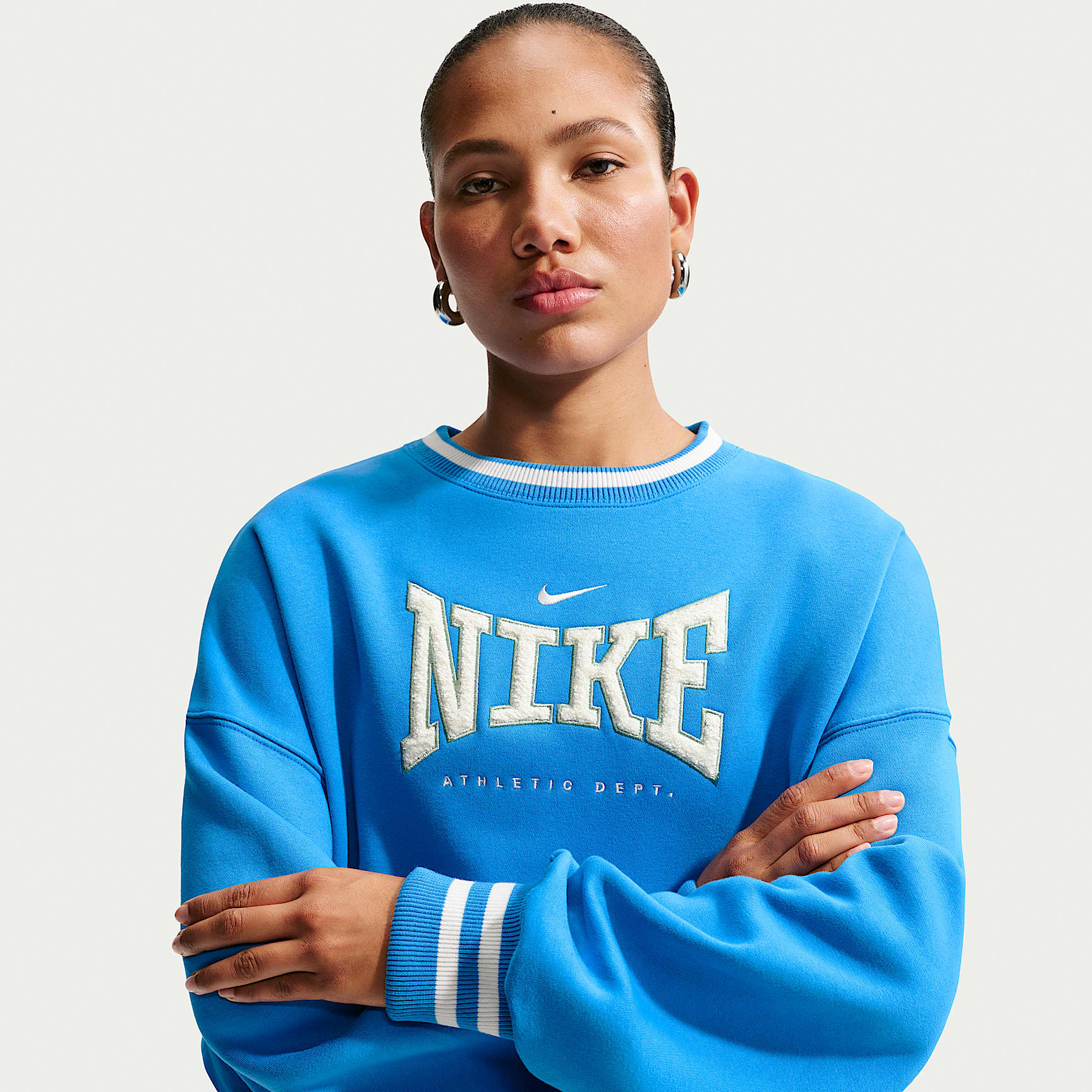 ブ*ク様 NIKE 水色　スウェット　Mサイズ W+NK+PHX+FLC+OS+CREW+GX1.png